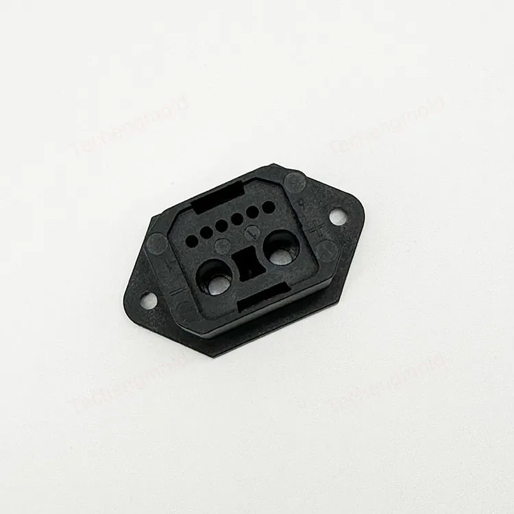 特诚科技LCP精密注塑件实拍 2